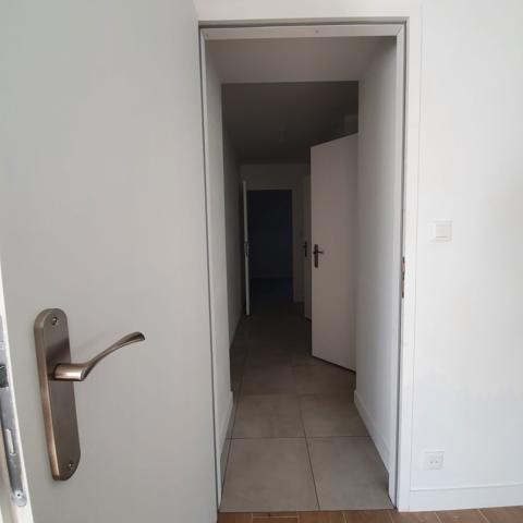 Maison mitoyenne 1 côté à louer, 4 pièces - Saint-Julien-l'Ars 86800