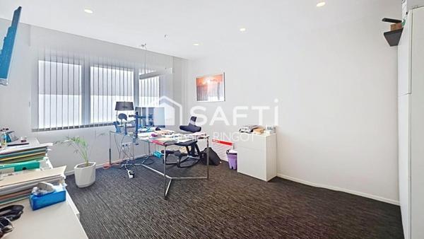 Immeuble mixte avec hangar 226 m² rare