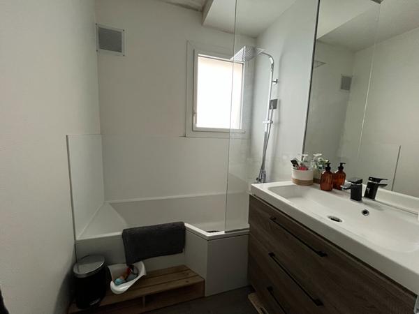 Appartement Saint Herblain 2 chambres, caves, parking