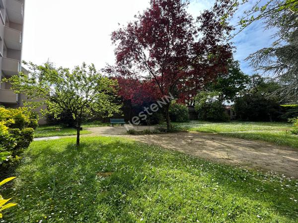 EXCLUSIVITE / NANTES ROND POINT DE VANNES Appartement T5 92m² / 3 CHAMBRES / ASCENSEUR / QUARTIER DYNAMIQUE