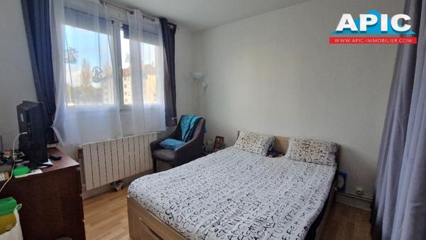 GROSLAY,

Appartement vendu loué.

Dans résidence ...