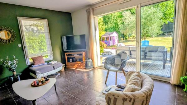 À vendre - Maison contemporaine, 7 pièces située à Saint-Cyr-sur-Loire (37540)