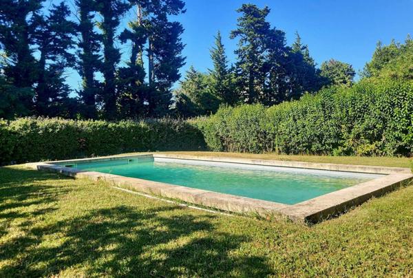 Châteaurenard (13160) Mas de charme rénové 189 m2 avec piscine