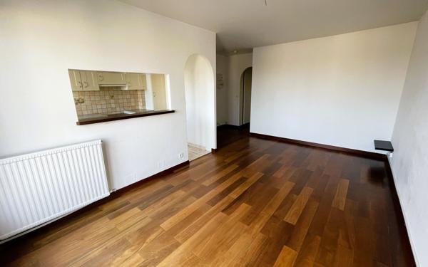 Appartement à vendre    3 pièces • 59,78 m2 Antony