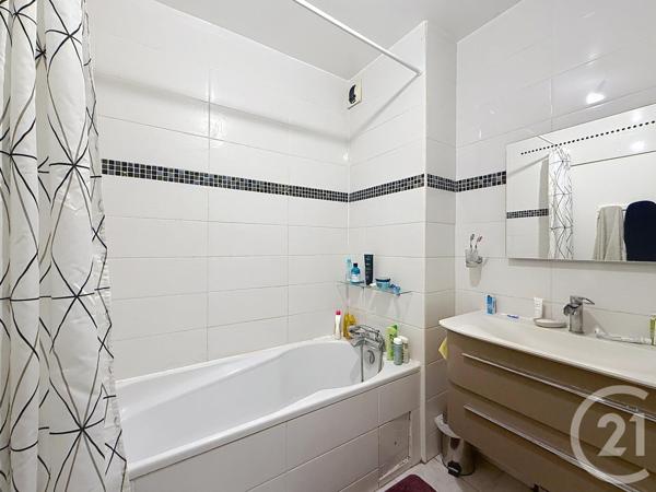 Appartement F4 à vendre  4 pièces - 80 m2 TROYES - 10