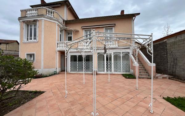 Maison à vendre    9 pièces • 265 m2 Bourg-de-Péage