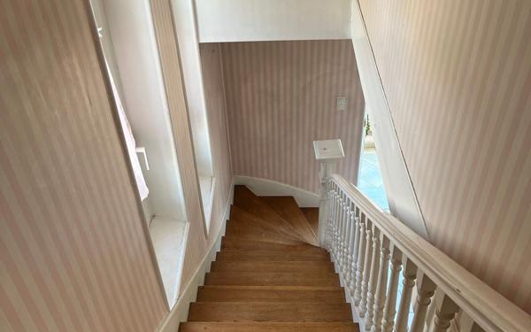 Maison à vendre    9 pièces • 265 m2 Bourg-de-Péage