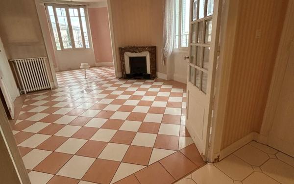 Maison à vendre    9 pièces • 265 m2 Bourg-de-Péage