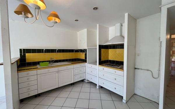 Maison à vendre    9 pièces • 265 m2 Bourg-de-Péage