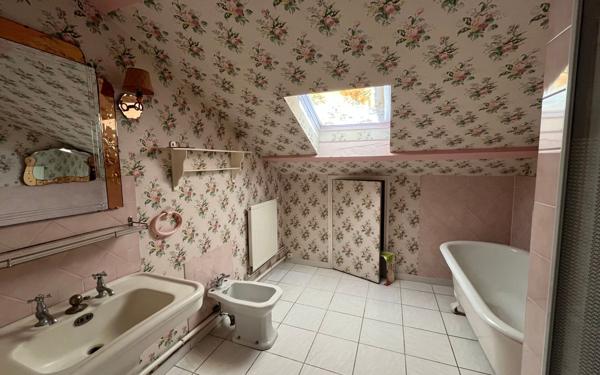 Maison à vendre    9 pièces • 265 m2 Bourg-de-Péage