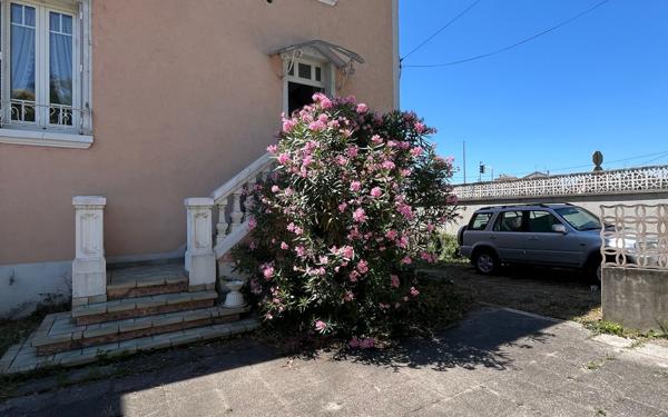 Maison à vendre    9 pièces • 265 m2 Bourg-de-Péage