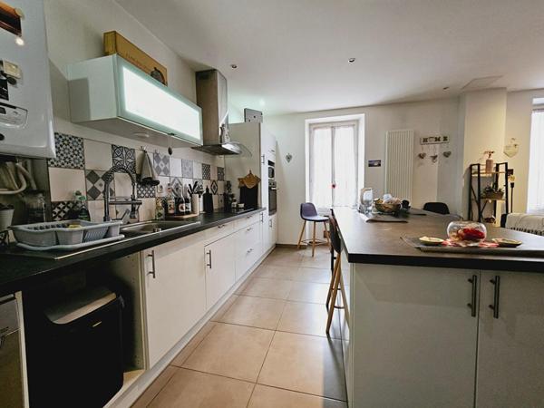 BOURGES MAISON 5 PIECES 88M² PISCINE JARDIN