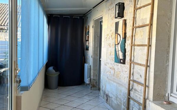 Maison à vendre    5 pièces •  Saint-Savinien