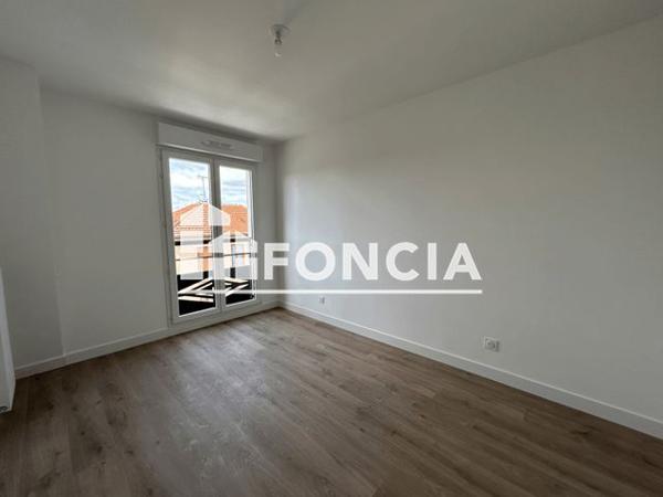 Location Appartement 2 pièces 41.7 m² - 43 RUE BOURREAU GUERINIERE Neuilly-plaisance 93360