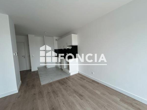 Location Appartement 2 pièces 41.7 m² - 43 RUE BOURREAU GUERINIERE Neuilly-plaisance 93360