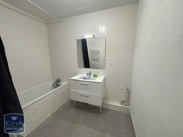 Appartement à louer 3 pièces 57.61m²