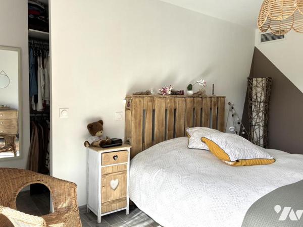 VILLA MODERNE T5 PROCHE CENTRE AVEC GARAGE ET PISCINE SAINT-MAXIMIN