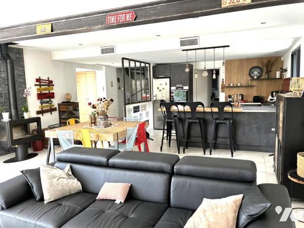 VILLA MODERNE T5 PROCHE CENTRE AVEC GARAGE ET PISCINE SAINT-MAXIMIN