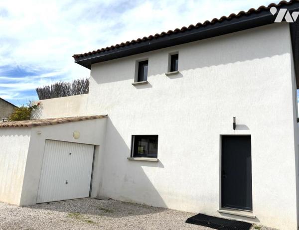 VILLA MODERNE T5 PROCHE CENTRE AVEC GARAGE ET PISCINE SAINT-MAXIMIN