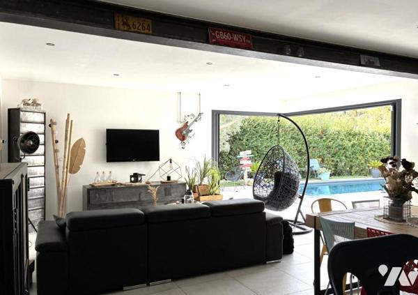 VILLA MODERNE T5 PROCHE CENTRE AVEC GARAGE ET PISCINE SAINT-MAXIMIN