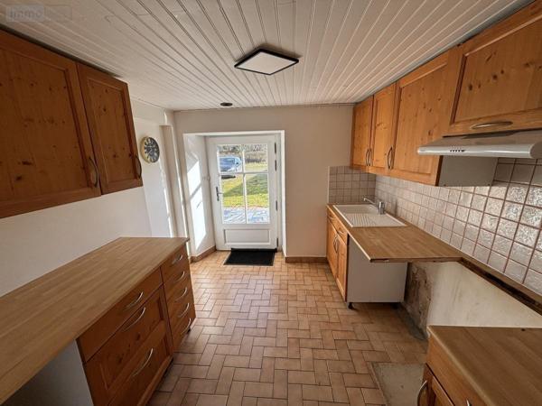 Maison à louer à L'Huisserie en Mayenne (53970), ref : 53005-L443