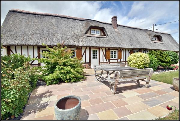 Maison de caractère chargée d'histoire, garage, DPE C !