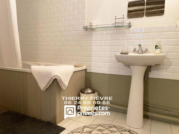 49350 - Gennes Val De Loire - Trèves - Ensemble de 2 maisons anciennes dont maison habitable de 2 pièces (1 chambre) de 68 m2