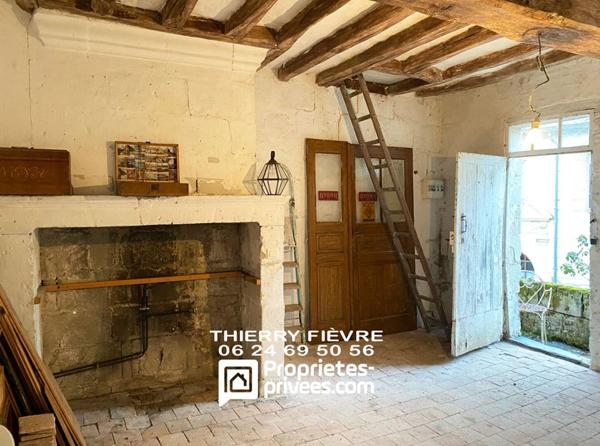 49350 - Gennes Val De Loire - Trèves - Ensemble de 2 maisons anciennes dont maison habitable de 2 pièces (1 chambre) de 68 m2