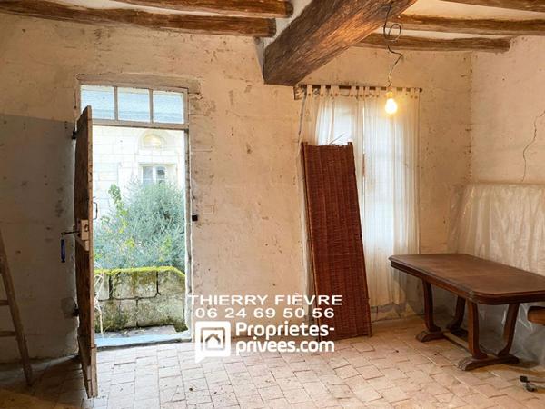 49350 - Gennes Val De Loire - Trèves - Ensemble de 2 maisons anciennes dont maison habitable de 2 pièces (1 chambre) de 68 m2