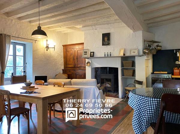 49350 - Gennes Val De Loire - Trèves - Ensemble de 2 maisons anciennes dont maison habitable de 2 pièces (1 chambre) de 68 m2