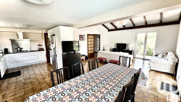 Maison à vendre 6 pièces 145 m² Saleilles