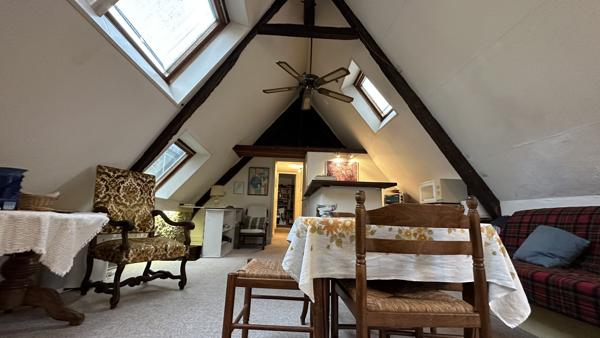 Vannes -St Patern -Cœur de Ville – Rare Appartement de Charme sur 2 niveaux traversant de plus de 80 m2