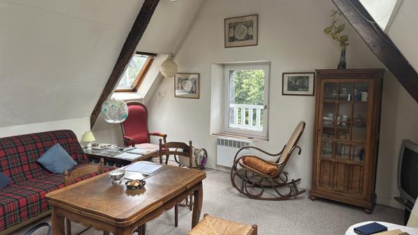 Vannes -St Patern -Cœur de Ville – Rare Appartement de Charme sur 2 niveaux traversant de plus de 80 m2