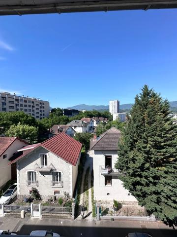 Appartement à vendre 4 pièces CHAMBERY (73)