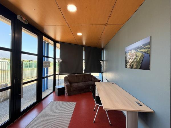 IMMEUBLE DE BUREAUX À VENDRE – INVESTISSEMENT LOCATIF – 177 M² – CHAUVIGNY