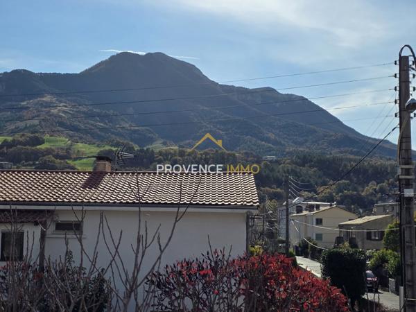 Digne-les-Bains (04000) Nouvelle Exclusivité – Maison des années 50 – 160 m² environ – 2 appartements indépendants ou maison familiale