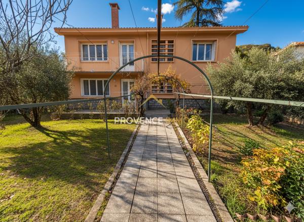 Digne-les-Bains (04000) Nouvelle Exclusivité – Maison des années 50 – 160 m² environ – 2 appartements indépendants ou maison familiale