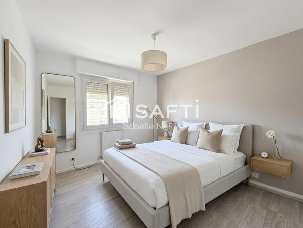 Un appartement lumineux et idéalement situé pour un quotidien facilité.