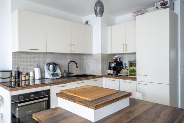 Poissy - T3 - 2 chambres, grande terrasse et parking