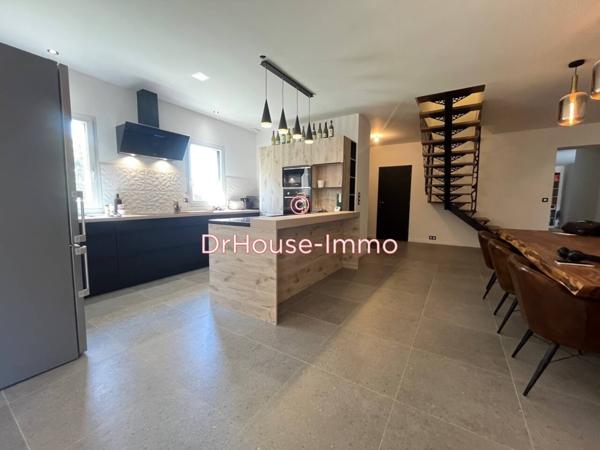 Maison à vendre 8 pièces de 165 m²