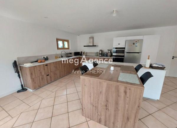 Maison à BERNE, 56240 - 7 pièces 156m²