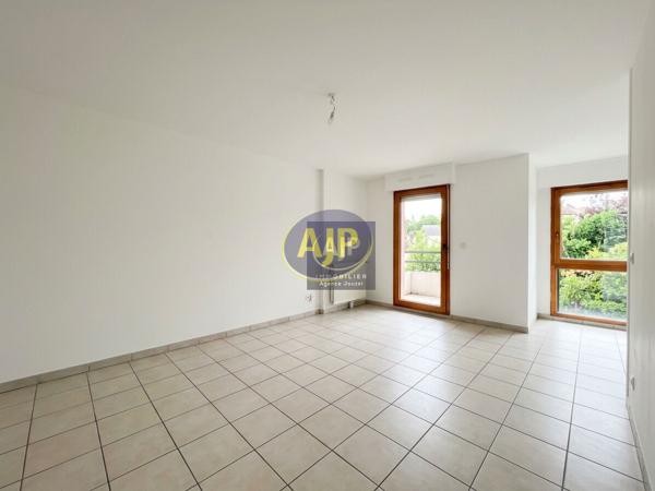 Appartement à louer Nantes : 2 pièces, 50m² avec 1 chambre(s) à 696€ - AJP Immobilier Nantes Jouzel