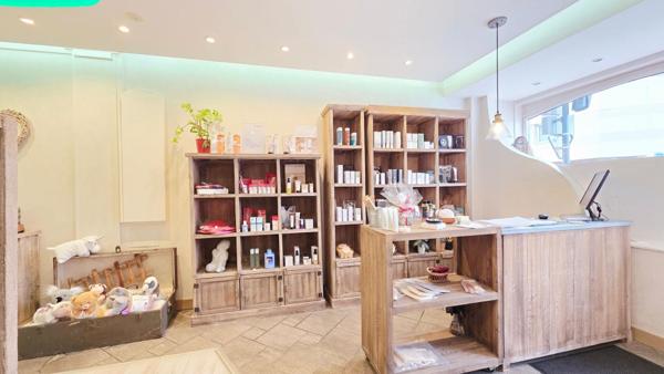 BOURGES - FOND DE COMMERCE SALON DE BEAUTÉ ESTHÉTIQUE