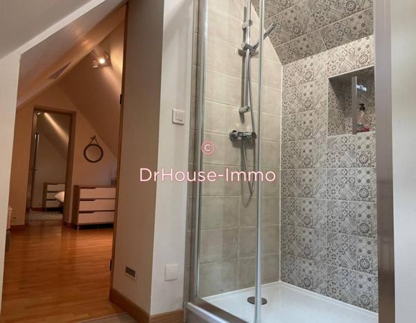 Immeuble à vendre 14 pièces de 193 m²