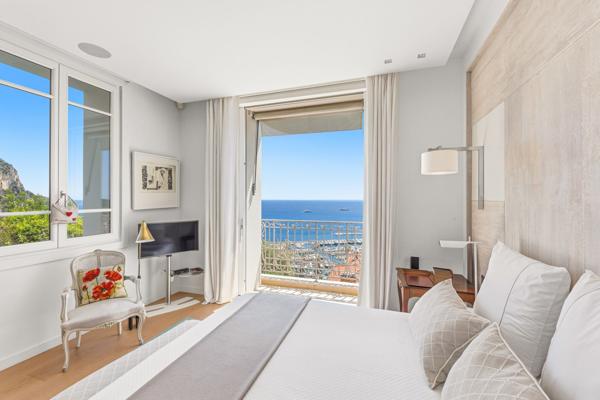 Vente Hôtel particulier Beaulieu-sur-Mer 8 Pièces 240 m²