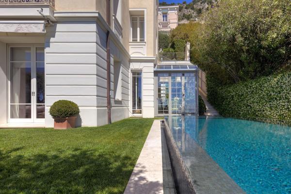 Vente Hôtel particulier Beaulieu-sur-Mer 8 Pièces 240 m²