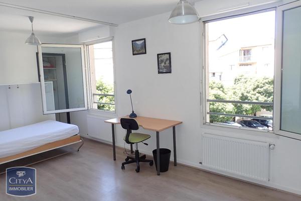 Appartement à louer 1 pièce 33.65m² Chambéry (73000)