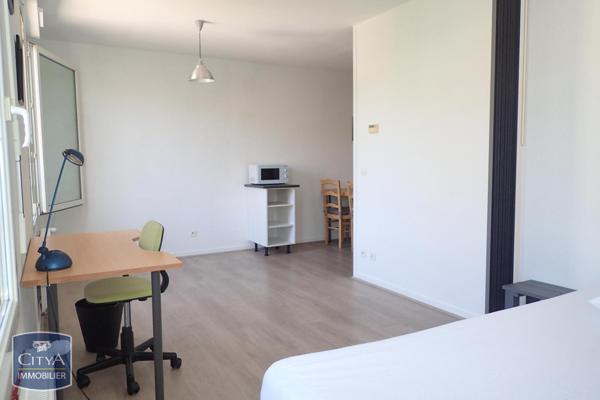 Appartement à louer 1 pièce 33.65m² Chambéry (73000)