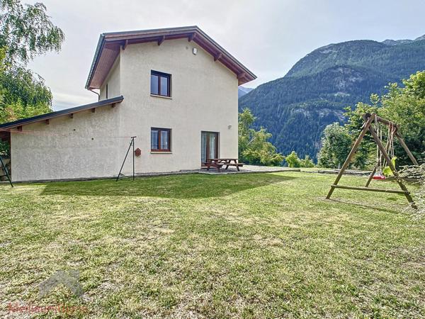 ORELLE-Maison récente 84 m², 3 chambres sur terrain plat