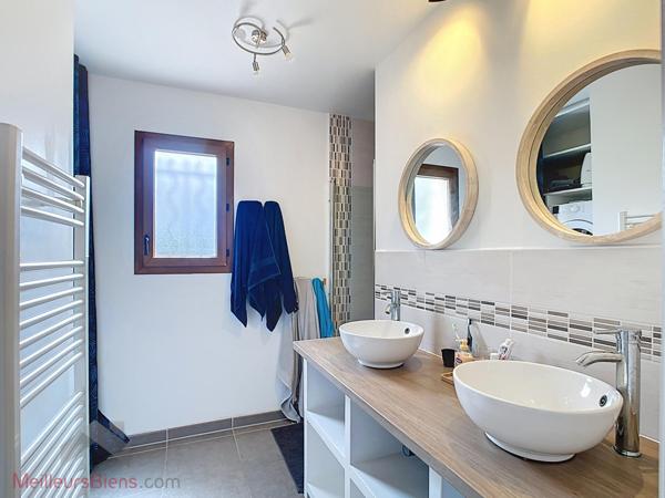 ORELLE-Maison récente 84 m², 3 chambres sur terrain plat